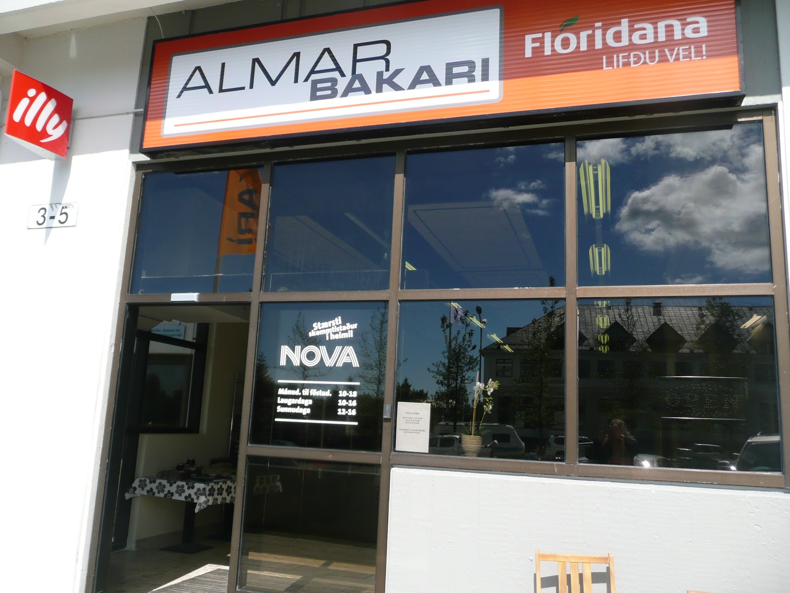 Almar Bakarí
