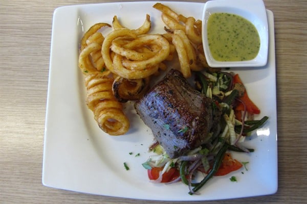 Black Beach Restaurant