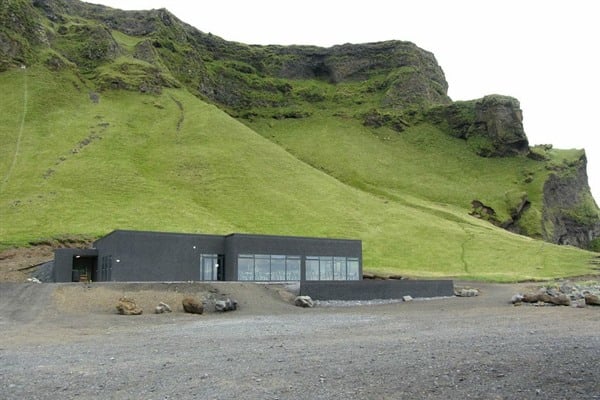 Black Beach Restaurant