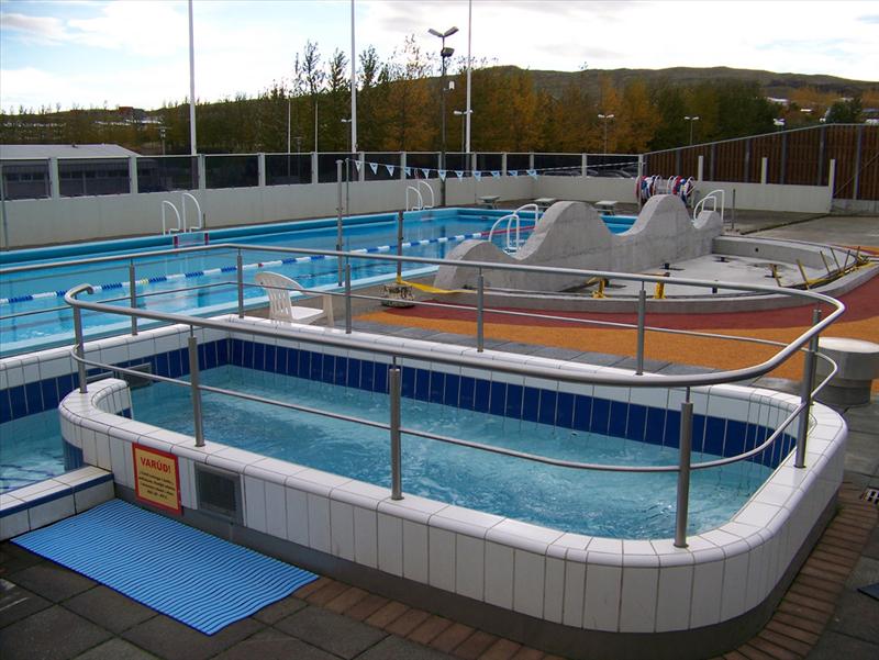 Varmárlaug