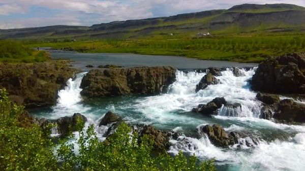 The Glanni waterfall