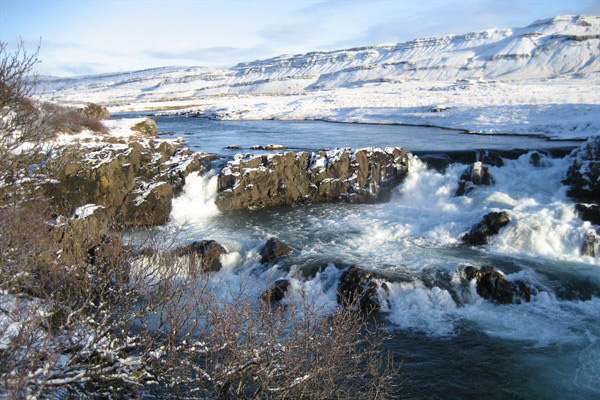 The Glanni waterfall